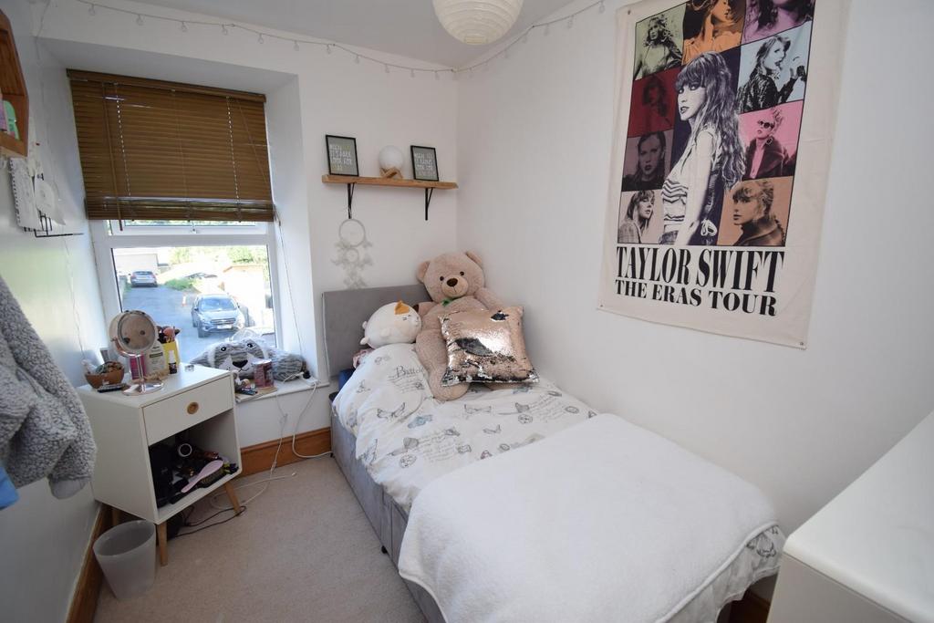 Bedroom 4.JPG