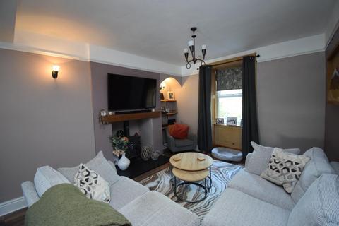 4 bedroom end of terrace house for sale, Dora Street, Porthmadog