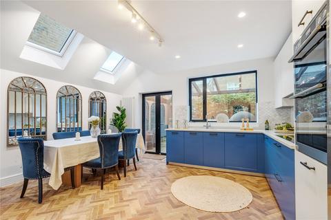 5 bedroom terraced house for sale, Chatto Road, SW11