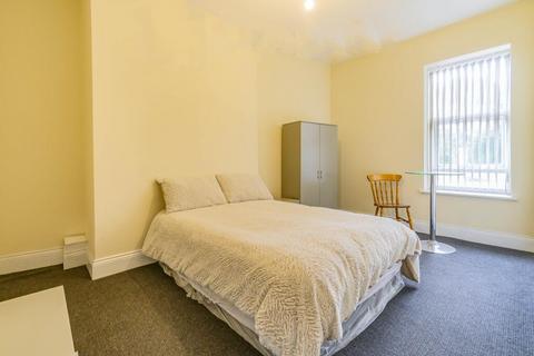 undefined, Bolton Road, Farnworth, Bolton, BL4