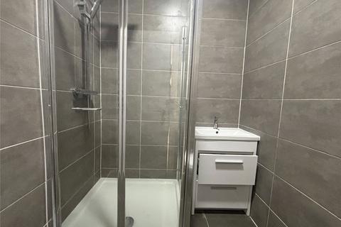 Studio to rent, Above Bar Street, Southampton, Hampshire, SO14
