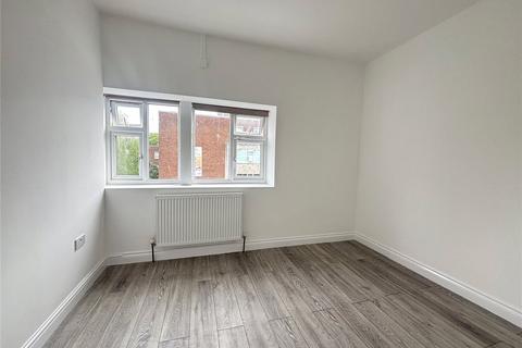 Studio to rent, Above Bar Street, Southampton, Hampshire, SO14