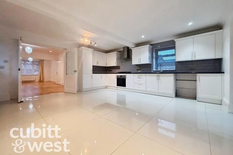 undefined, London Road Waterlooville PO7