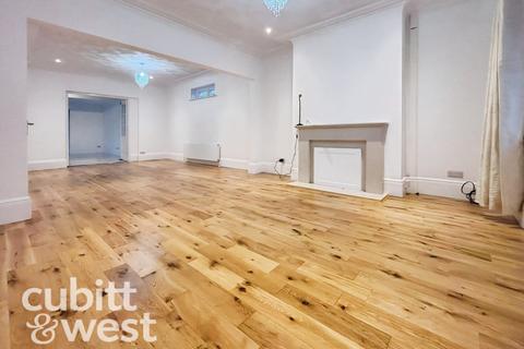 undefined, London Road Waterlooville PO7