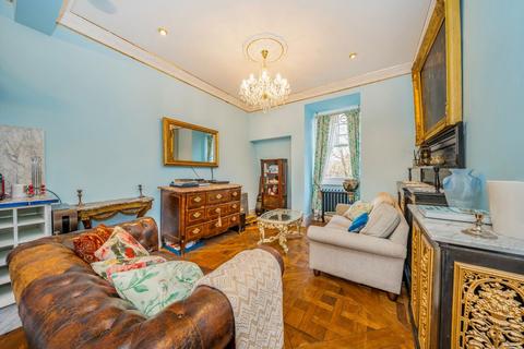 undefined, Sloane Gardens, London SW1W