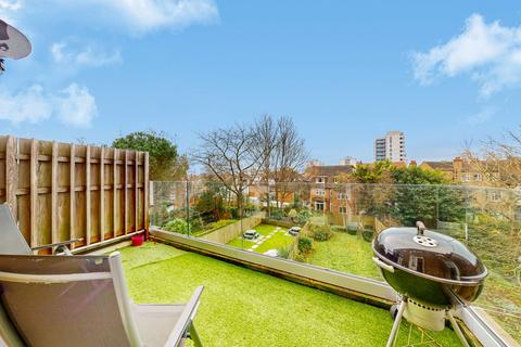 2 bedroom flat to rent, Fordwych Road, London NW2