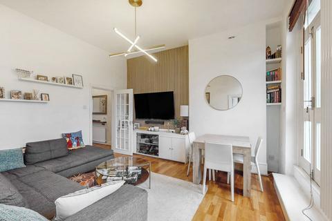 2 bedroom flat to rent, Fordwych Road, London NW2