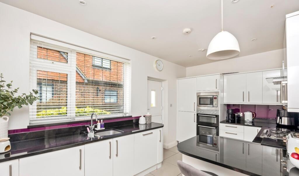 16 court close new 9.jpg