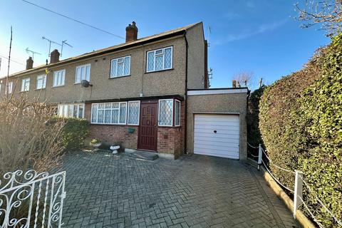 3 bedroom end of terrace house for sale, Patricia Gardens, Billericay CM11