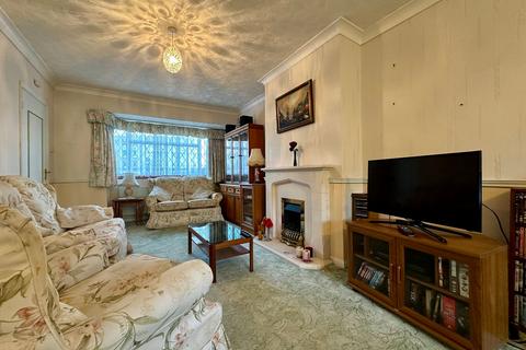 3 bedroom end of terrace house for sale, Patricia Gardens, Billericay CM11