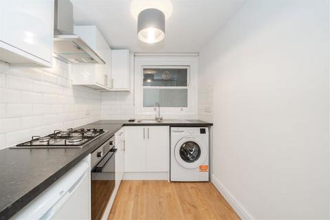 2 bedroom flat for sale, West Cromwell Road, London SW5