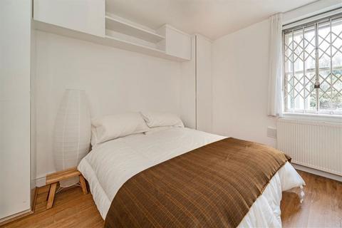 2 bedroom flat for sale, West Cromwell Road, London SW5