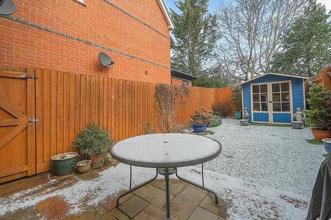 undefined, Danesfield Gardens, Reading RG10