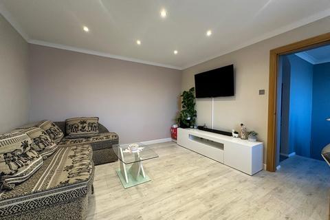 1 bedroom apartment for sale, Preston Court,  Kings Avenue, Holland-on-Sea, Clacton-on-Sea