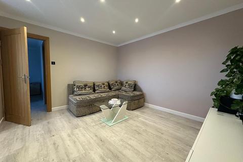 1 bedroom apartment for sale, Preston Court,  Kings Avenue, Holland-on-Sea, Clacton-on-Sea