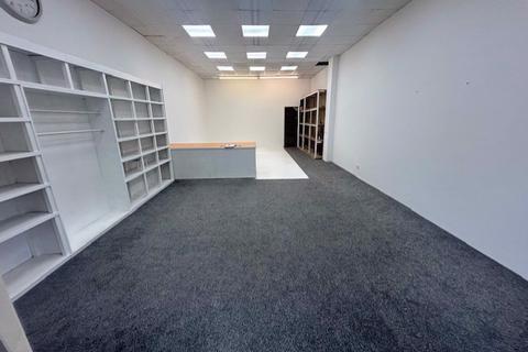 Shop to rent - 32 Park Parade, Havant, PO9 5AD