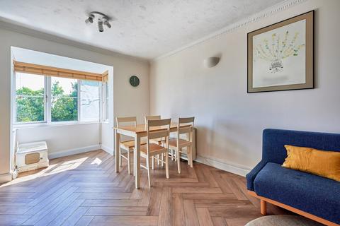 2 bedroom apartment for sale, The Larches, St. Albans AL4