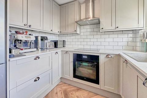 2 bedroom apartment for sale, The Larches, St. Albans AL4