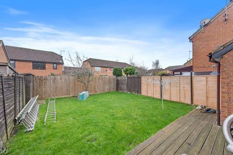 3 bedroom semi-detached house for sale, Treen Close, Kettering NN14
