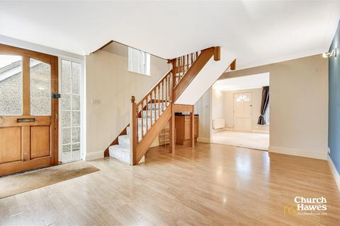2 bedroom semi-detached house for sale, Station Road, Burnham-on-Crouch
