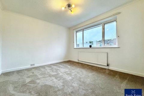 2 bedroom bungalow to rent, Broom Grove, Sheffield S25