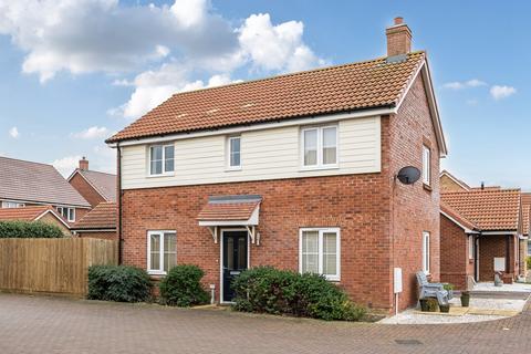 3 bedroom detached house for sale, Huckle Close, Houghton Conquest, MK45