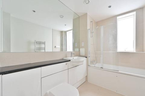 2 bedroom flat for sale, Maple Court, Elephant and Castle, London, SE17