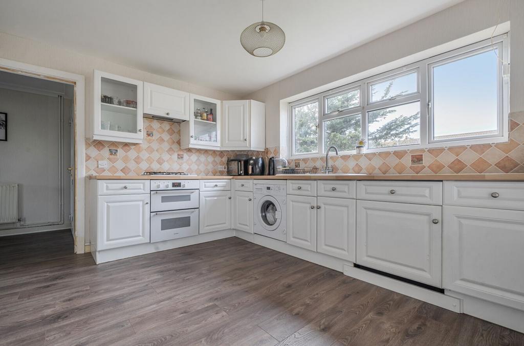 Kitchen breakfast room