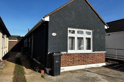 4 bedroom bungalow for sale, Purland Close, Dagenham RM8