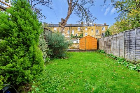 2 bedroom flat to rent, Luxor Street, London, SE5