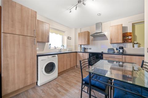2 bedroom apartment for sale, Johnstone Close, Berkshire RG12