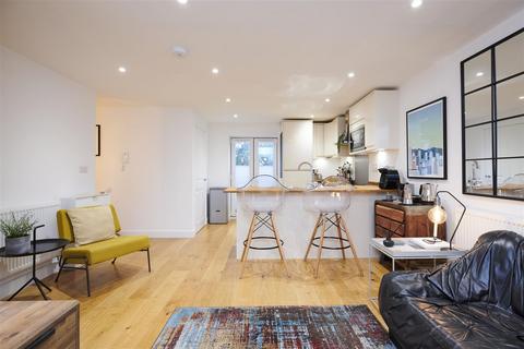 1 bedroom duplex to rent, The Mews, Fairfield Road, Market Harborough