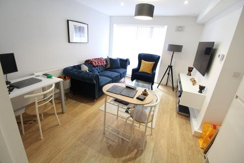 1 bedroom flat to rent, Old Bedford Road, Luton, Bedfordshire, LU2