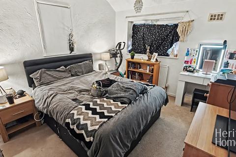3 bedroom terraced house for sale, Barnes Close, Norwich, NR7 9DU
