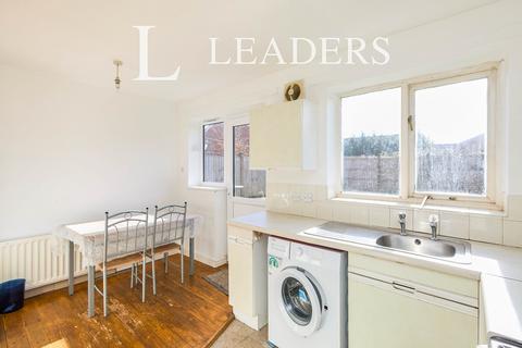 2 bedroom terraced house to rent, Heron Drive, Lenton, NG7