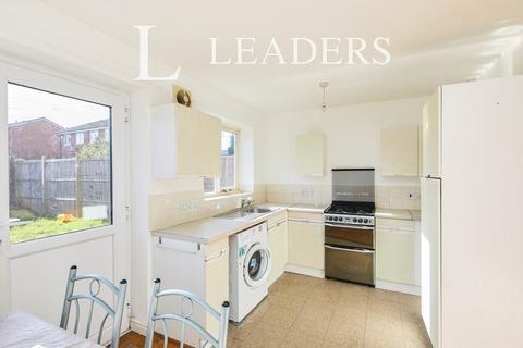 2 bedroom terraced house to rent, Heron Drive, Lenton, NG7