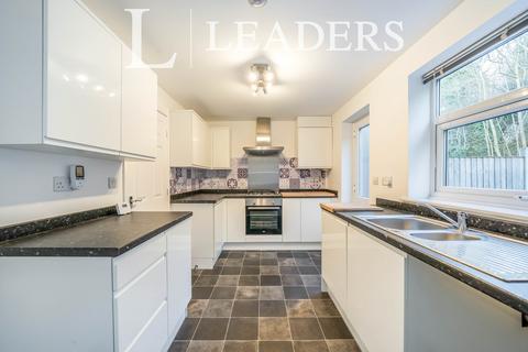 4 bedroom house to rent, Armstrong Close, Birchwood, WA3