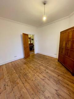 1 bedroom in a house share to rent, Broomfield Road, Surbiton, KT5