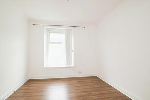 3 bedroom house to rent, Cardiff Road, Taffs Well, Caerdydd, CF15