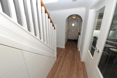 5 bedroom detached house for sale, Sandhill Fold, Idle, Bradford