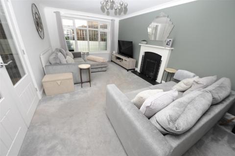 5 bedroom detached house for sale, Sandhill Fold, Idle, Bradford