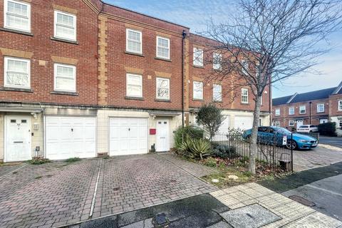 St Georges Drive, Bournemouth, BH11 8