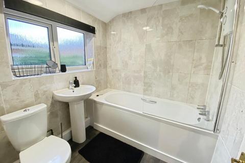 2 bedroom terraced house to rent, Amberley Street, York