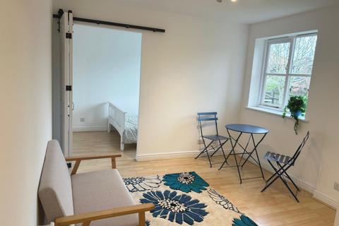 1 bedroom flat to rent, Lucas Gardens, East Finchley, N2