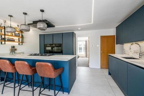 3 bedroom semi-detached house to rent, Ullenhall Road, Knowle, Solihull, B93
