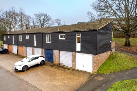 undefined, Nutley, Berkshire RG12