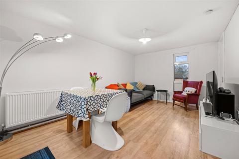 undefined, Nutley, Berkshire RG12