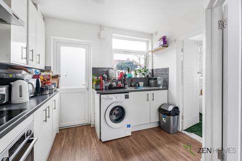 3 bedroom terraced house for sale, London N9