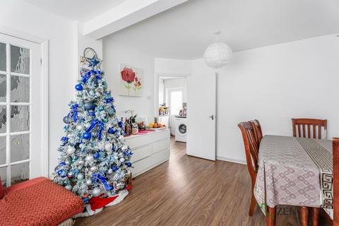 3 bedroom terraced house for sale, London N9