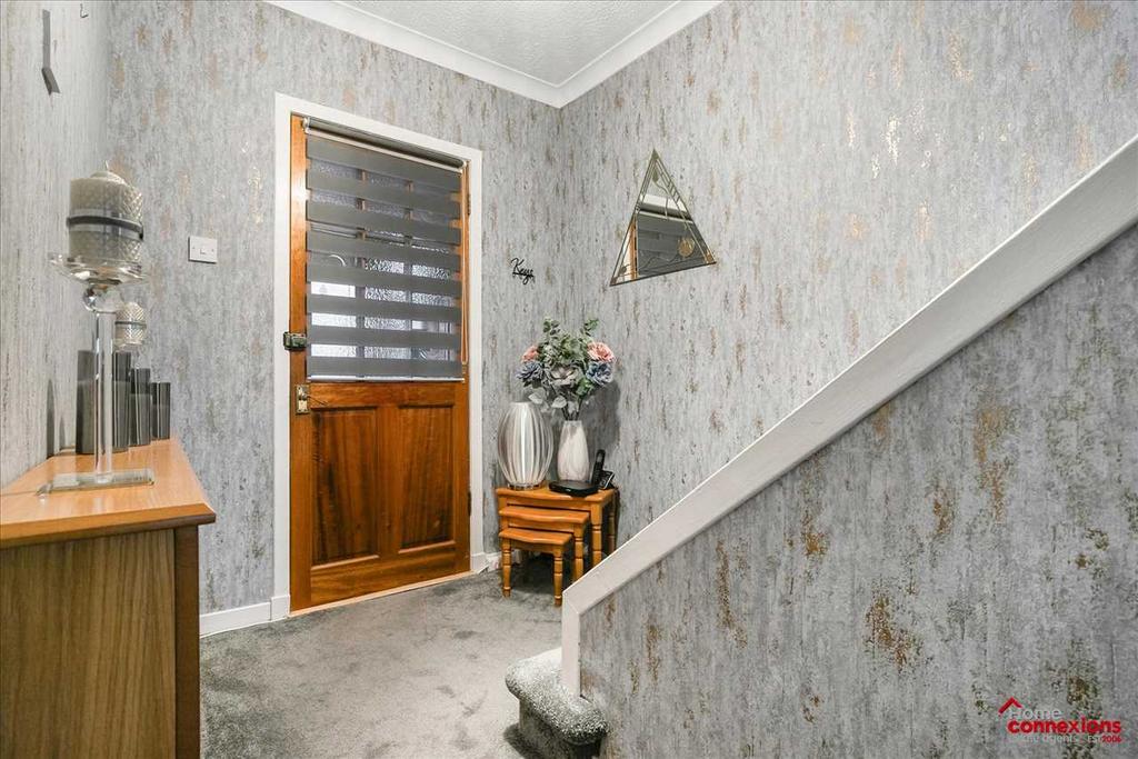 Entrance Hallway (1)